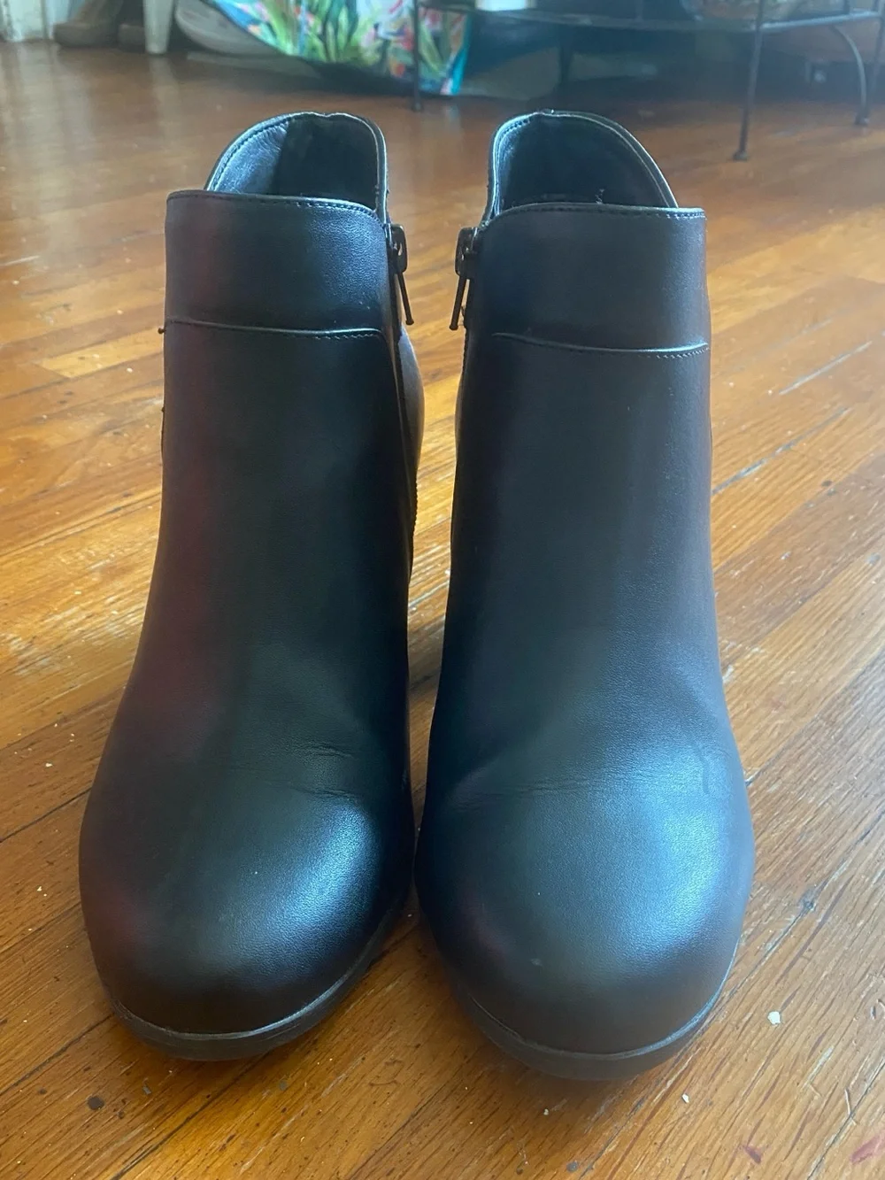 Giani Bernini Y2K Heeled Leather Booties